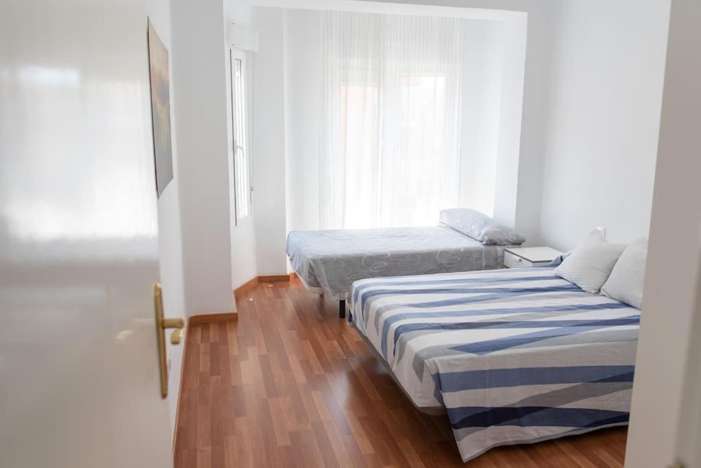Apartamento Alexa, A 800Mts Catedral Wifi Smart Tv Мурсия Экстерьер фото